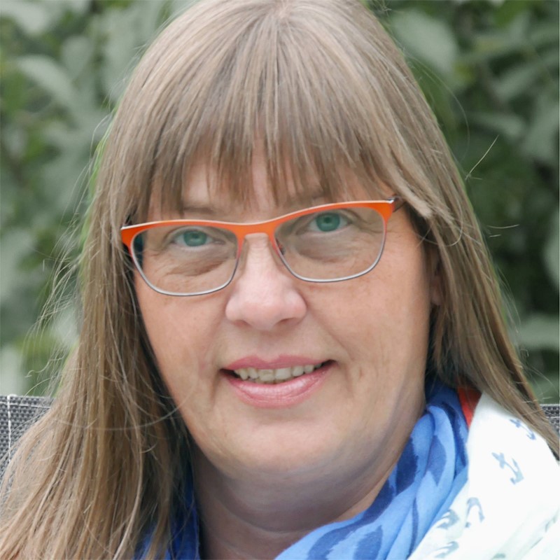 Uta Loesken (UL)