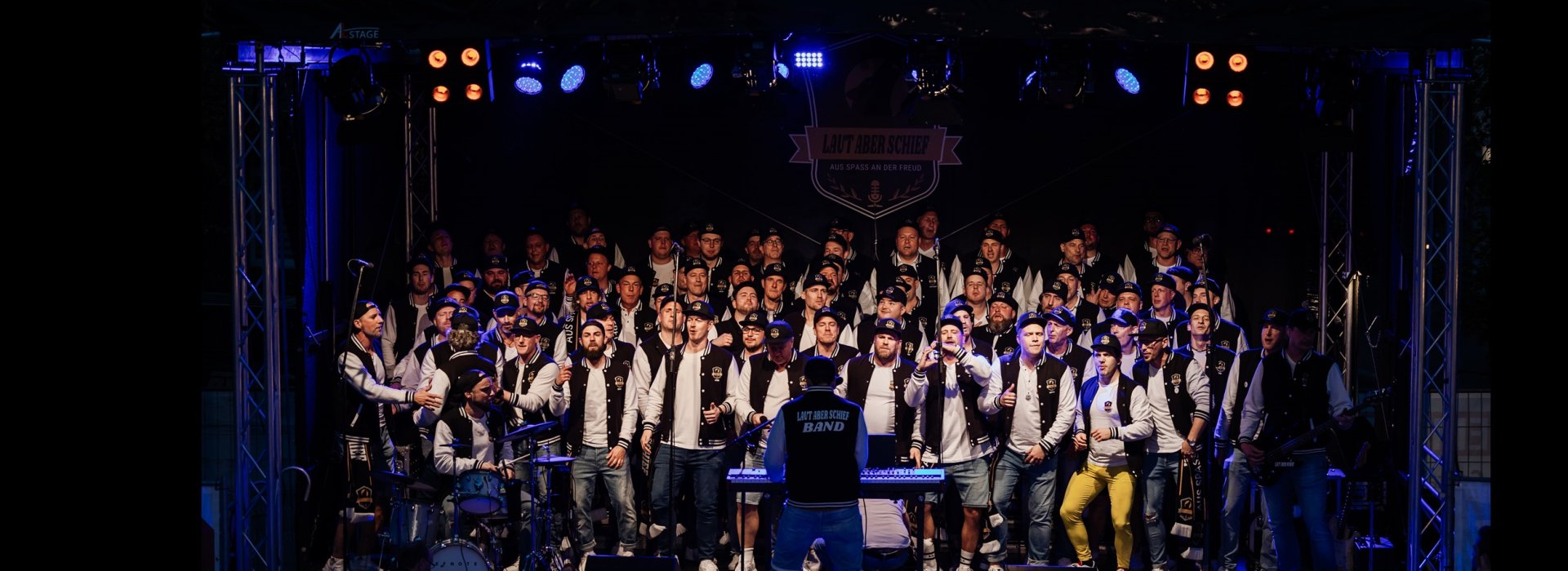 Laut aber Schief - Stimme der Nacht - Tour