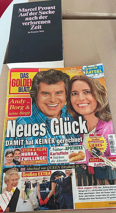 Buecherschrank_12_22